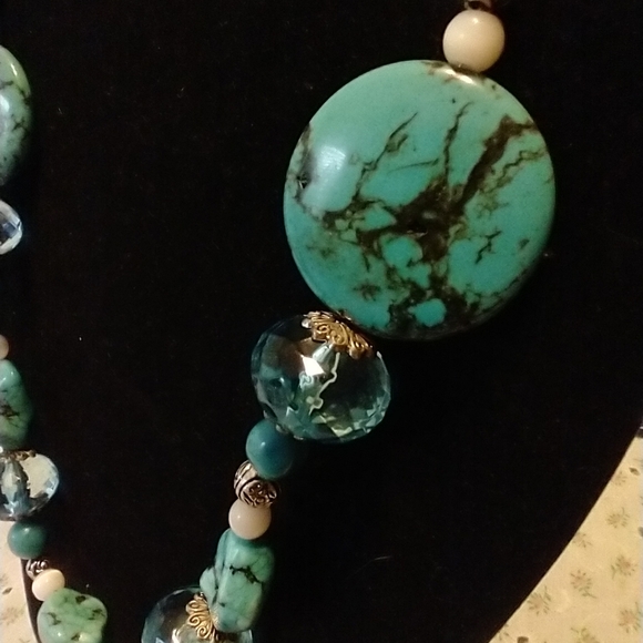 Necklace - Picture 4 of 4